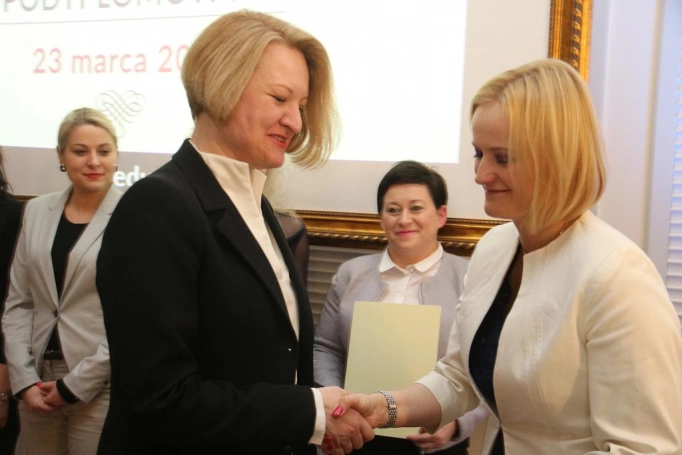 Zdjęcie nr 43 z galerii Gala Akademicka dla absolwentów biznesowych studiów podyplomowych