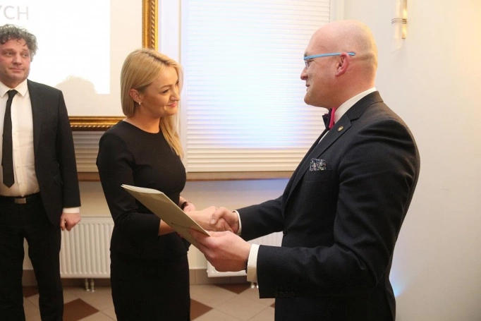 Zdjęcie nr 50 z galerii Gala Akademicka dla absolwentów biznesowych studiów podyplomowych