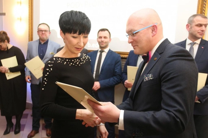 Zdjęcie nr 58 z galerii Gala Akademicka dla absolwentów biznesowych studiów podyplomowych