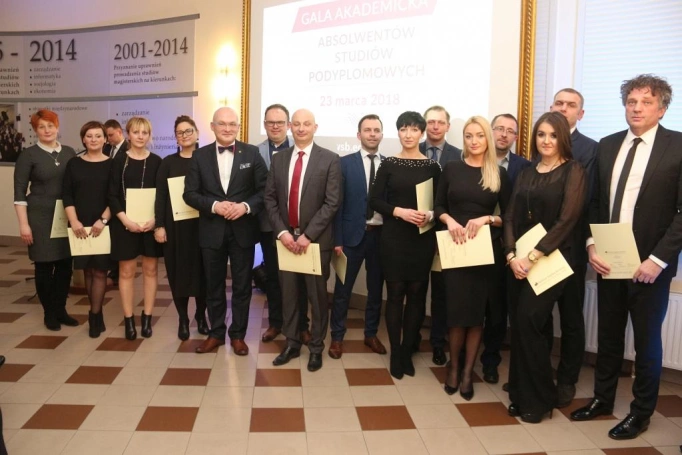 Zdjęcie nr 60 z galerii Gala Akademicka dla absolwentów biznesowych studiów podyplomowych