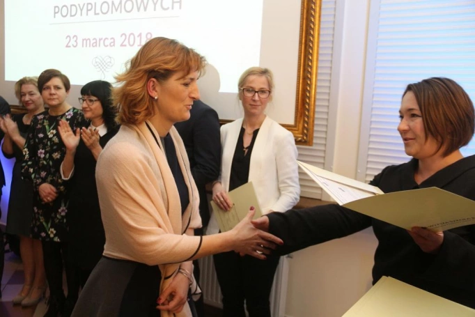 Zdjęcie nr 63 z galerii Gala Akademicka dla absolwentów biznesowych studiów podyplomowych