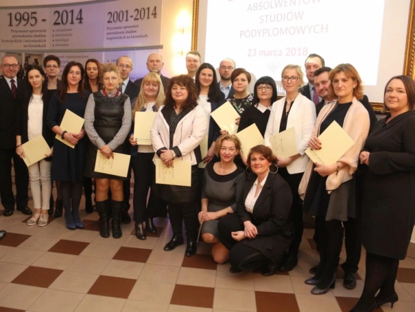 Zdjęcie nr 69 z galerii Gala Akademicka dla absolwentów biznesowych studiów podyplomowych