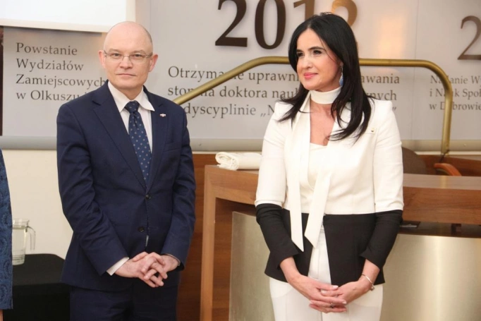 Zdjęcie nr 4 z galerii Spotkanie Wielkanocne w Wyższej Szkole Biznesu w Dąbrowie Górniczej