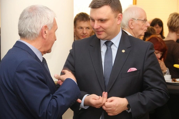 Zdjęcie nr 17 z galerii Spotkanie Wielkanocne w Wyższej Szkole Biznesu w Dąbrowie Górniczej