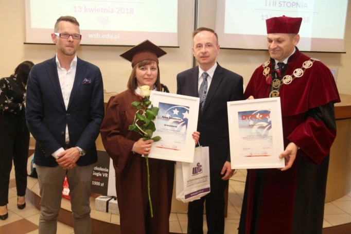 Zdjęcie nr 29 z galerii Absolwenci studiów w WSB odebrali dyplomy