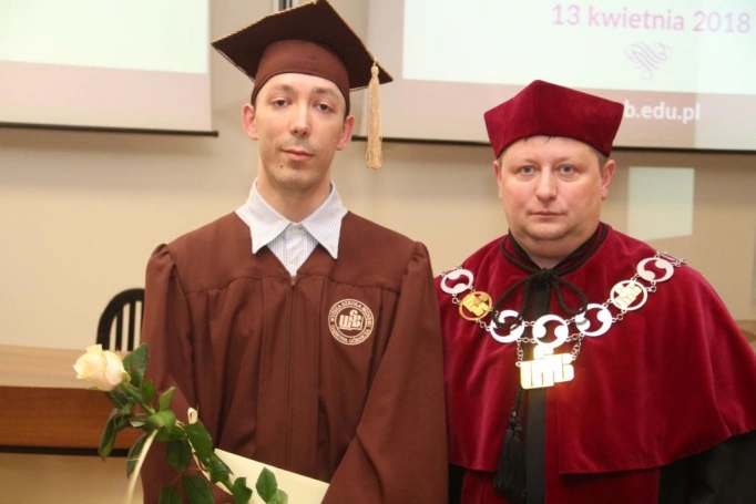 Zdjęcie nr 38 z galerii Absolwenci studiów w WSB odebrali dyplomy