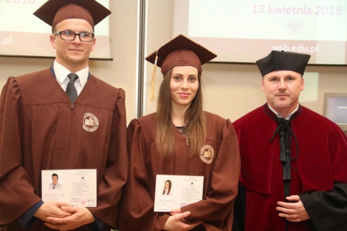 Zdjęcie nr 48 z galerii Absolwenci studiów w WSB odebrali dyplomy