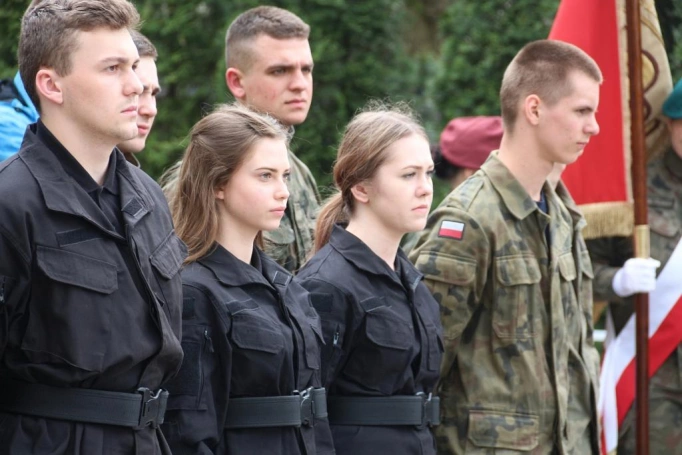 Zdjęcie nr 143 z galerii Wyłoniliśmy najlepszych w Ogólnopolskim Turnieju Klas o Profilu Mundurowym!