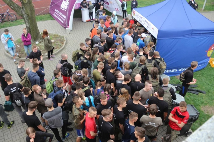 Zdjęcie nr 20 z galerii Wyłoniliśmy najlepszych w Ogólnopolskim Turnieju Klas o Profilu Mundurowym!