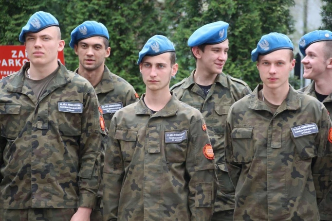 Zdjęcie nr 144 z galerii Wyłoniliśmy najlepszych w Ogólnopolskim Turnieju Klas o Profilu Mundurowym!