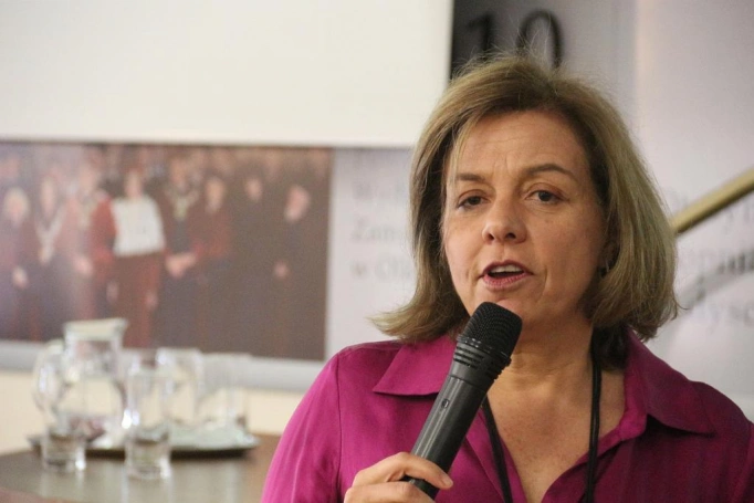 Zdjęcie nr 6 z galerii Akademia WSB organizowała III European Congress for Economics Issues