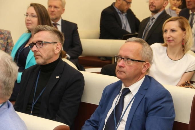 Zdjęcie nr 4 z galerii Doktoranci z całej Polski rozmawiali o paradygmatach współczesnego zarządzania organizacjami