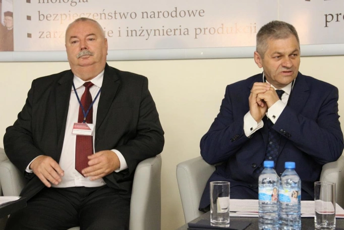 Zdjęcie nr 33 z galerii Bezpieczeństwo Polski w drugiej dekadzie XXI wieku - za nami II Międzynarodowa Konferencja Naukowa z okazji 100-lecia odzyskania niepodległości