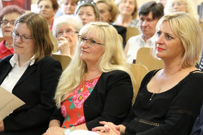 Zdjęcie nr 8 z galerii Słuchacze Uniwersytetu Trzeciego Wieku Akademii WSB zakończyli rok akademicki 