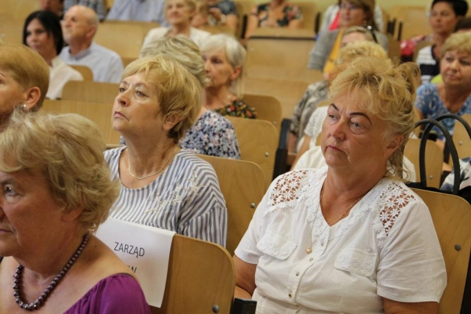 Zdjęcie nr 10 z galerii Słuchacze Uniwersytetu Trzeciego Wieku Akademii WSB zakończyli rok akademicki 