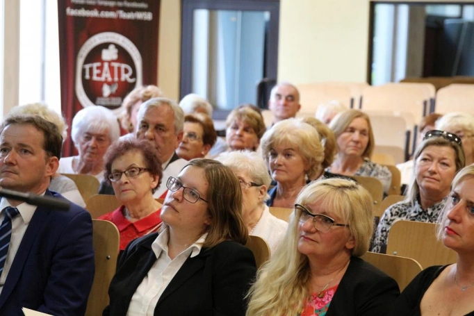 Zdjęcie nr 14 z galerii Słuchacze Uniwersytetu Trzeciego Wieku Akademii WSB zakończyli rok akademicki 