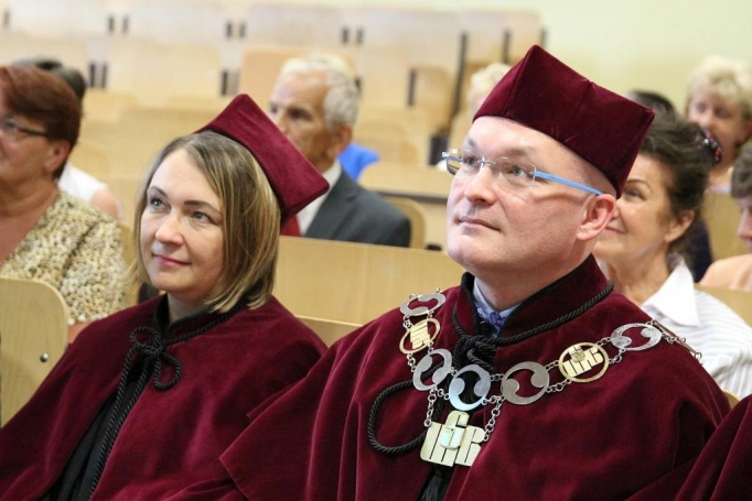 Zdjęcie nr 17 z galerii Słuchacze Uniwersytetu Trzeciego Wieku Akademii WSB zakończyli rok akademicki 