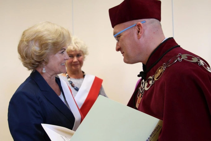 Zdjęcie nr 18 z galerii Słuchacze Uniwersytetu Trzeciego Wieku Akademii WSB zakończyli rok akademicki 
