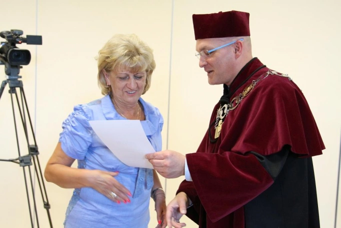 Zdjęcie nr 38 z galerii Słuchacze Uniwersytetu Trzeciego Wieku Akademii WSB zakończyli rok akademicki 