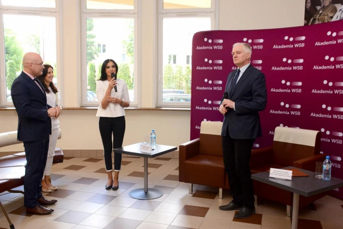 Zdjęcie nr 18 z galerii Dr Jarosław Gowin w Akademii WSB