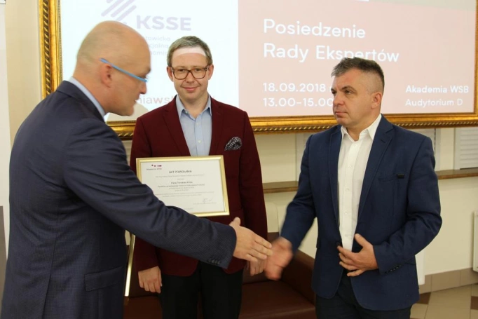 Zdjęcie nr 10 z galerii Kolejni członkowie w Radzie Ekspertów Akademii WSB