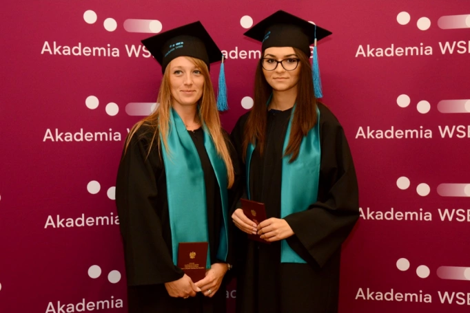 Zdjęcie nr 98 z galerii Absolwenci studiów licencjackich i inżynierskich odebrali dyplomy, przyznano wyróżnienie "Lider Roku"
