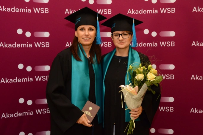Zdjęcie nr 101 z galerii Absolwenci studiów licencjackich i inżynierskich odebrali dyplomy, przyznano wyróżnienie "Lider Roku"