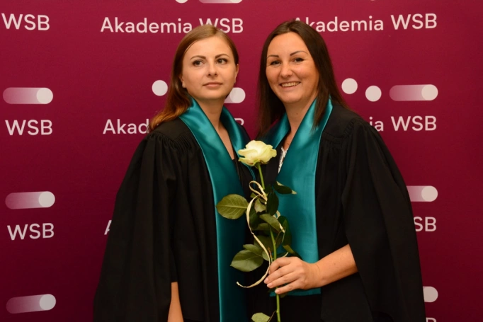 Zdjęcie nr 103 z galerii Absolwenci studiów licencjackich i inżynierskich odebrali dyplomy, przyznano wyróżnienie "Lider Roku"