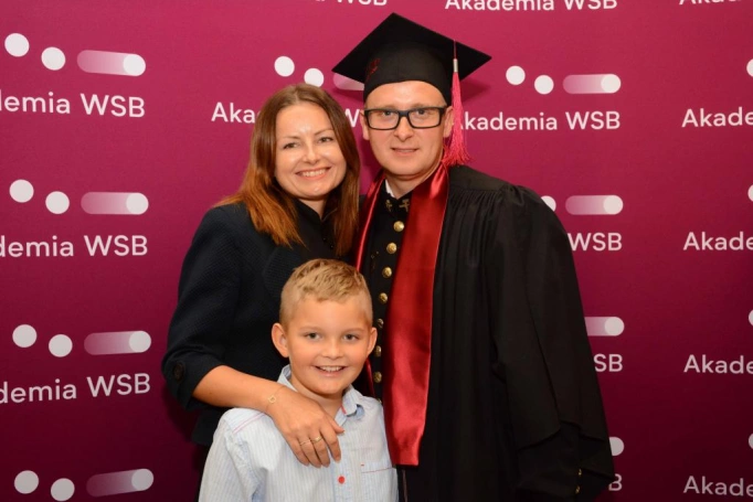 Zdjęcie nr 23 z galerii Absolwenci studiów magisterskich odebrali dyplomy