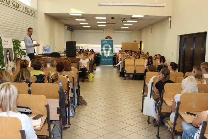 Zdjęcie nr 44 z galerii Tydzień Bezpłatnych Szkoleń - prawie 5 tys. uczestników szkoliło się w Akademii WSB