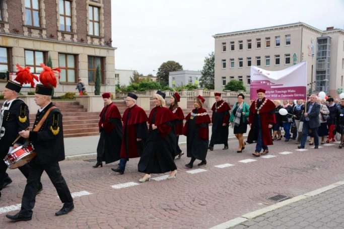 Zdjęcie nr 2 z galerii Senioralia Metropolitalne 2018 w Akademii WSB