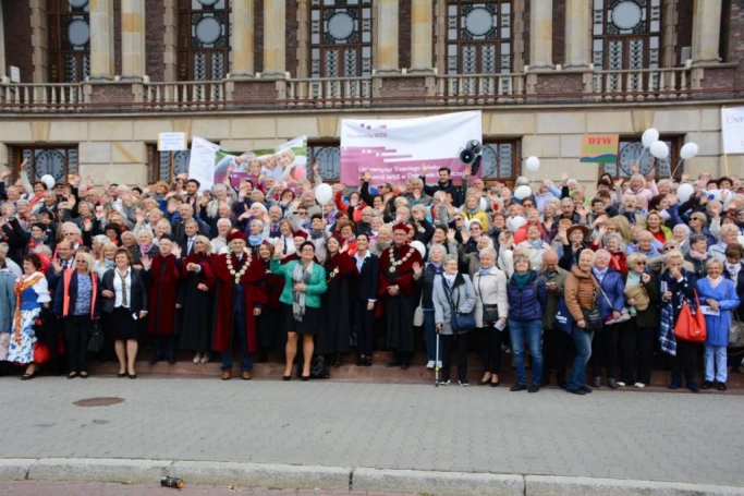 Zdjęcie nr 6 z galerii Senioralia Metropolitalne 2018 w Akademii WSB