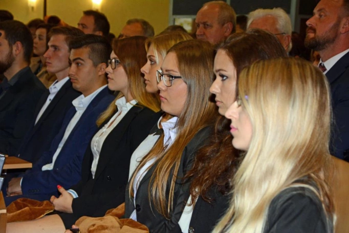 Zdjęcie nr 39 z galerii Inauguracja roku akademickiego 2018/2019 - już za nami