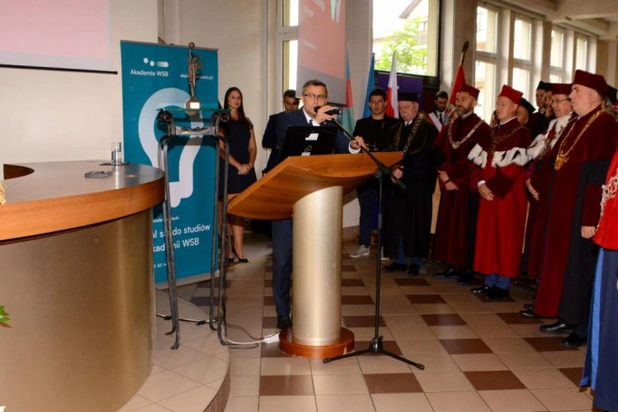 Zdjęcie nr 19 z galerii Inauguracja roku akademickiego 2018/2019 - już za nami