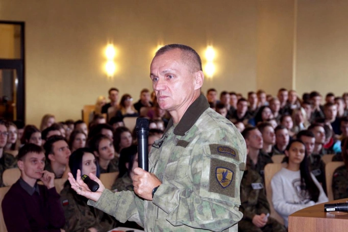 Zdjęcie nr 8 z galerii Bezpiecznie już było? Spotkanie z gen. Romanem Polko oraz dr Pauliną Polko