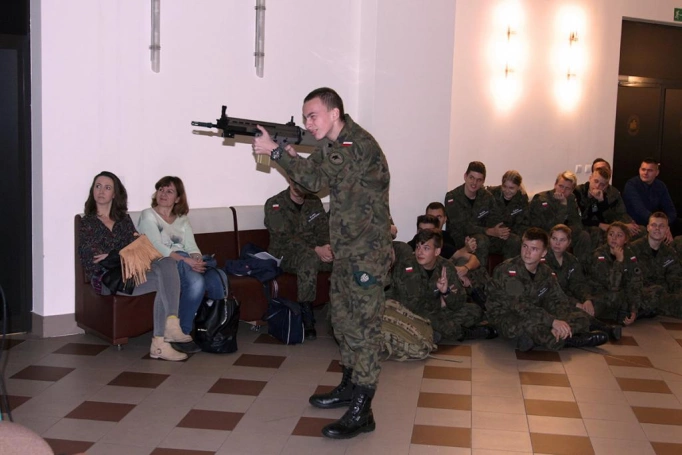 Zdjęcie nr 24 z galerii Bezpiecznie już było? Spotkanie z gen. Romanem Polko oraz dr Pauliną Polko