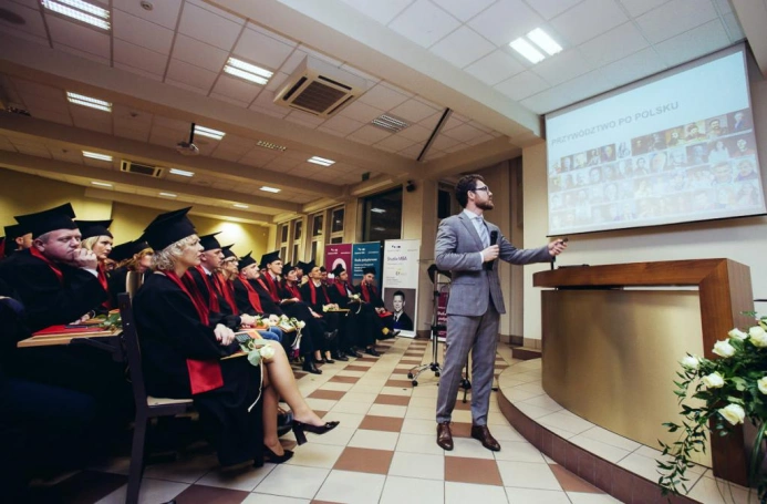 Zdjęcie nr 45 z galerii Gala akademicka Executive MBA oraz Master of Business Administration (Partner kierunku: EY Academy of Business)