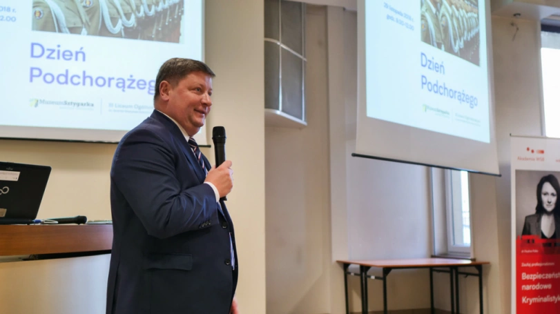 Zdjęcie nr 1 z galerii Dzień podchorążego w Akademii WSB