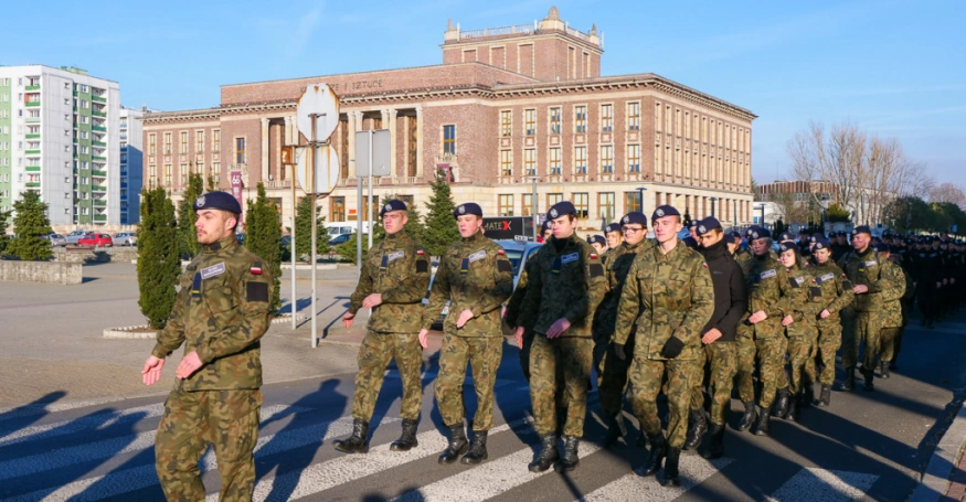 Zdjęcie nr 12 z galerii Dzień podchorążego w Akademii WSB