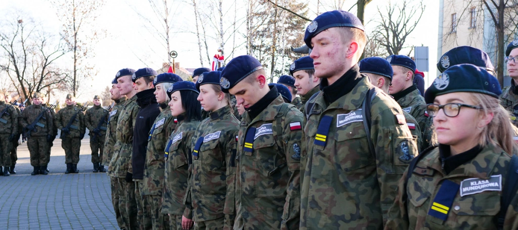 Zdjęcie nr 24 z galerii Dzień podchorążego w Akademii WSB