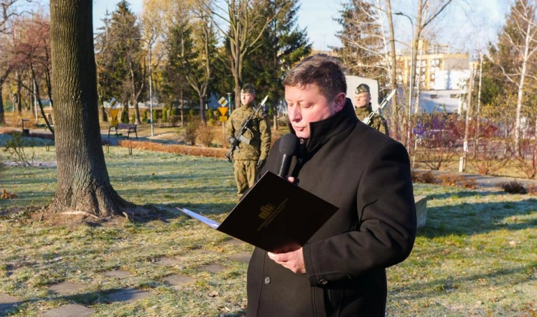 Zdjęcie nr 26 z galerii Dzień podchorążego w Akademii WSB