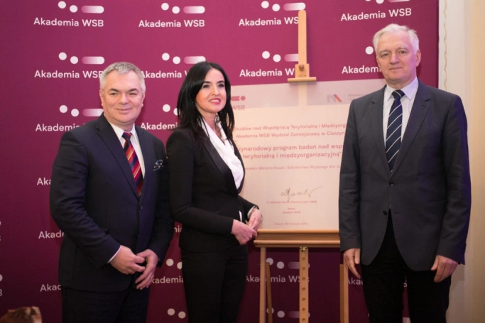 Zdjęcie nr 5 z galerii Jubileusz 10-lecia Wydziału Zamiejscowego w Cieszynie połączony z uroczystą Inauguracją Instytutu Studiów nad Współpracą Terytorialną i Międzyorganizacyjną