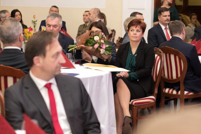Zdjęcie nr 10 z galerii Jubileusz 10-lecia Wydziału Zamiejscowego w Cieszynie połączony z uroczystą Inauguracją Instytutu Studiów nad Współpracą Terytorialną i Międzyorganizacyjną
