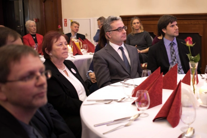 Zdjęcie nr 11 z galerii Jubileusz 10-lecia Wydziału Zamiejscowego w Cieszynie połączony z uroczystą Inauguracją Instytutu Studiów nad Współpracą Terytorialną i Międzyorganizacyjną
