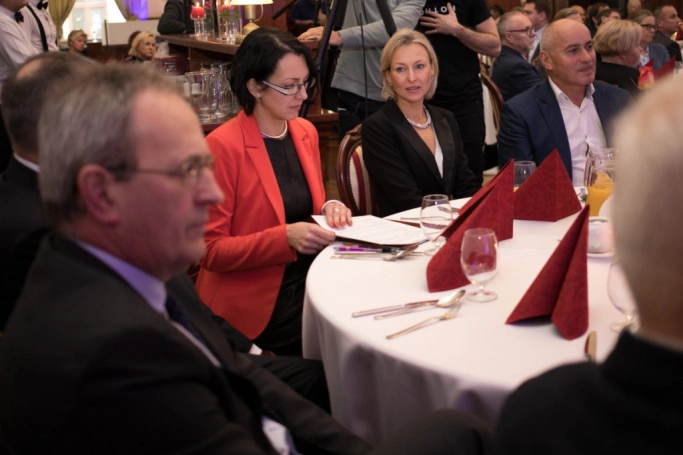Zdjęcie nr 12 z galerii Jubileusz 10-lecia Wydziału Zamiejscowego w Cieszynie połączony z uroczystą Inauguracją Instytutu Studiów nad Współpracą Terytorialną i Międzyorganizacyjną