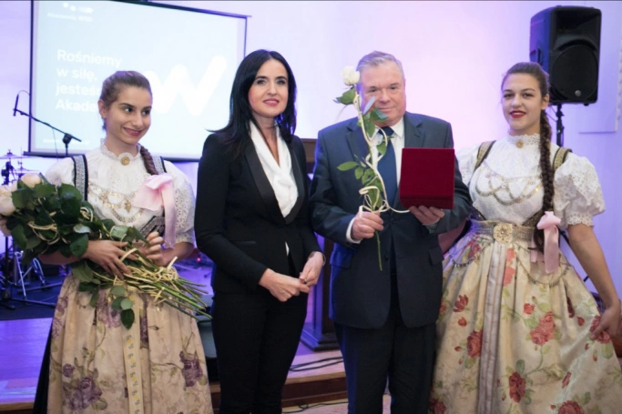 Zdjęcie nr 34 z galerii Jubileusz 10-lecia Wydziału Zamiejscowego w Cieszynie połączony z uroczystą Inauguracją Instytutu Studiów nad Współpracą Terytorialną i Międzyorganizacyjną