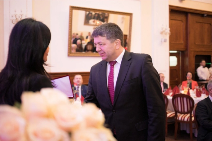 Zdjęcie nr 39 z galerii Jubileusz 10-lecia Wydziału Zamiejscowego w Cieszynie połączony z uroczystą Inauguracją Instytutu Studiów nad Współpracą Terytorialną i Międzyorganizacyjną