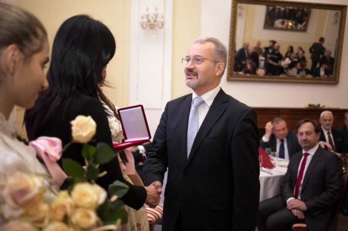 Zdjęcie nr 54 z galerii Jubileusz 10-lecia Wydziału Zamiejscowego w Cieszynie połączony z uroczystą Inauguracją Instytutu Studiów nad Współpracą Terytorialną i Międzyorganizacyjną