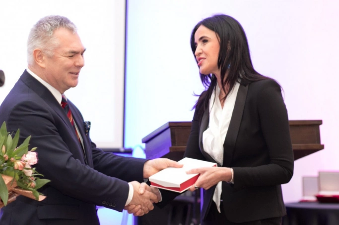 Zdjęcie nr 69 z galerii Jubileusz 10-lecia Wydziału Zamiejscowego w Cieszynie połączony z uroczystą Inauguracją Instytutu Studiów nad Współpracą Terytorialną i Międzyorganizacyjną