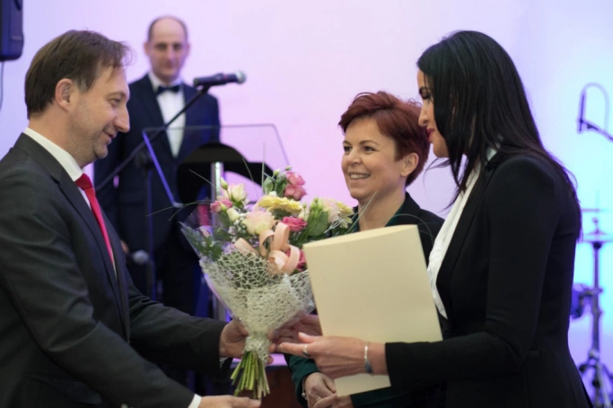 Zdjęcie nr 73 z galerii Jubileusz 10-lecia Wydziału Zamiejscowego w Cieszynie połączony z uroczystą Inauguracją Instytutu Studiów nad Współpracą Terytorialną i Międzyorganizacyjną